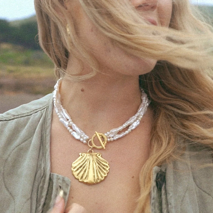 AQUA PEARL SHELL NECKLACE