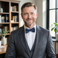 Ryan Seacrest Distinction Mens Bianca Pre-Tied Silk Bow Tie