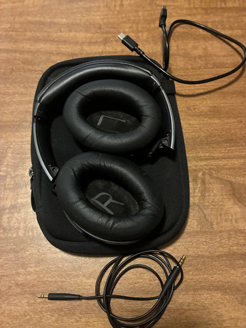 Bose QuietComfort 45 SE Wireless Noise Cancelling Headphones - Black - Used Good