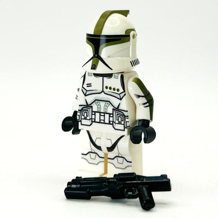 Olive Clone Trooper (Olive, P1) Minifig