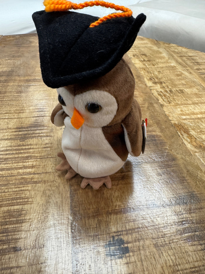 Collectible 1998 Ty Beanie Baby Wise Graduate Owl Class of 98** P.V.C. Pellets