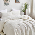 Tache Vanilla Cream Ivory Paisley Damask Stitch Matelassé Cotton Quilt Set (JHW-643)
