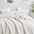 Tache Vanilla Cream Ivory Paisley Damask Stitch Matelassé Cotton Quilt Set (JHW-643)