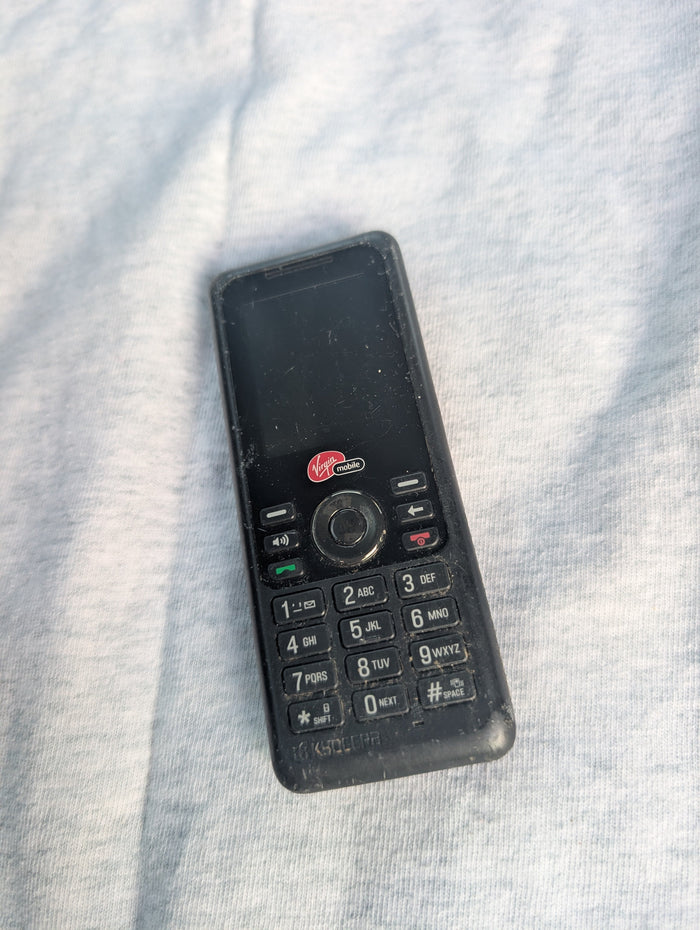 Kyocera Jax S1300 Mobile Cellular Cell Phone Black Virgin Bluetooth Color Screen