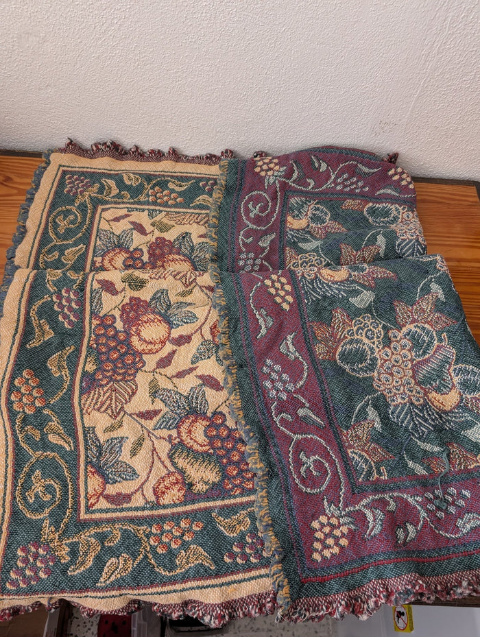 Tapestry throw blanket -  Linens (Jacquard Fabric (likely cotton/poly blend) blanket, Traditional, Tuscan, Green, Burgundy, Beige)