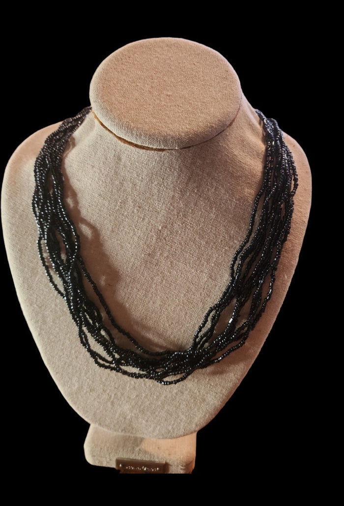 Women's Elegant Black Seed Beaded Necklace