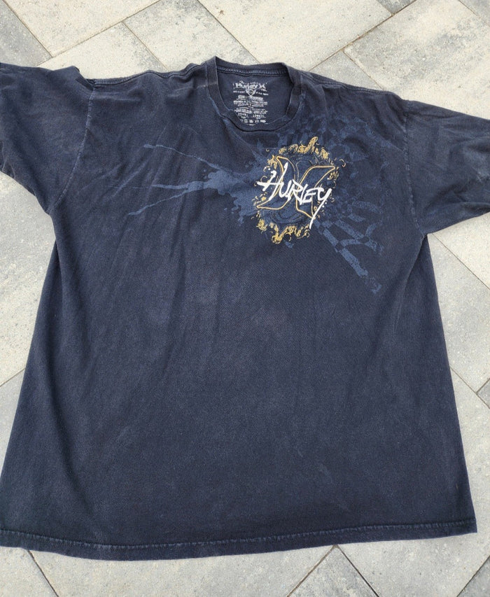 Hurley Men's Navy and Yellow T-shirt
XXL