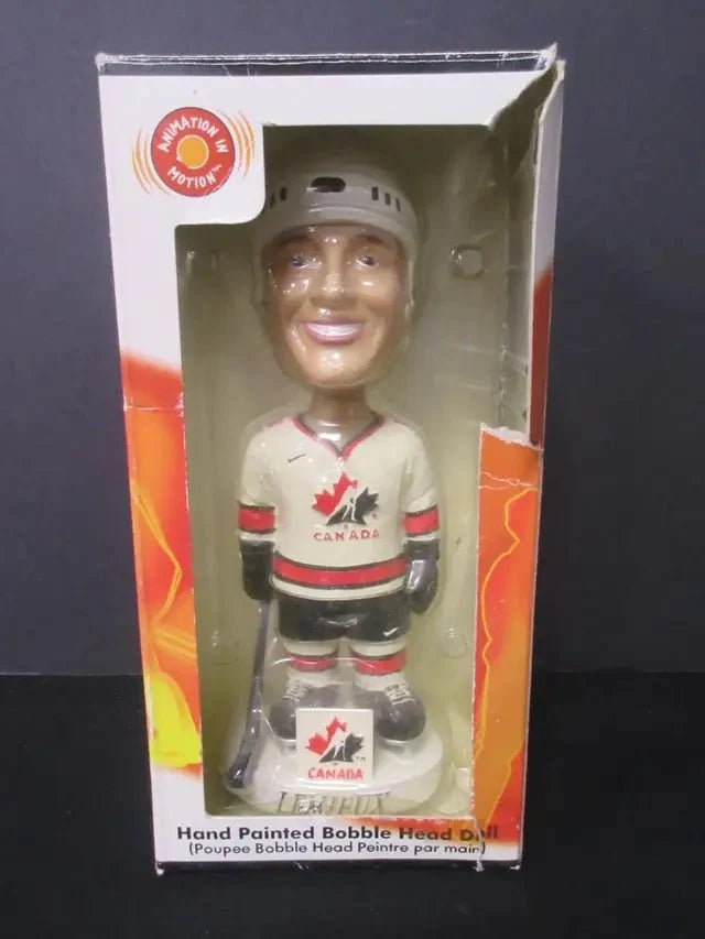 Mario Lemieux Team Canada Hand-Painted Bobblehead, Animation In Motion (Original Box)
