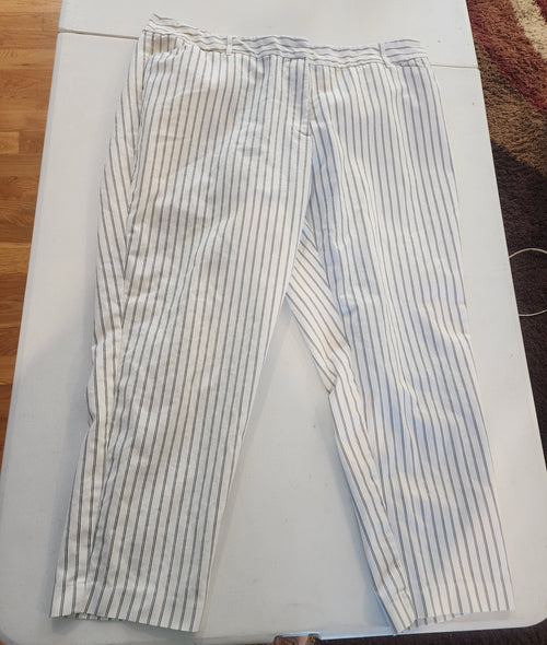 Liz Claiborne  Capris white with Black Pinstripes Career Pants 16 XL