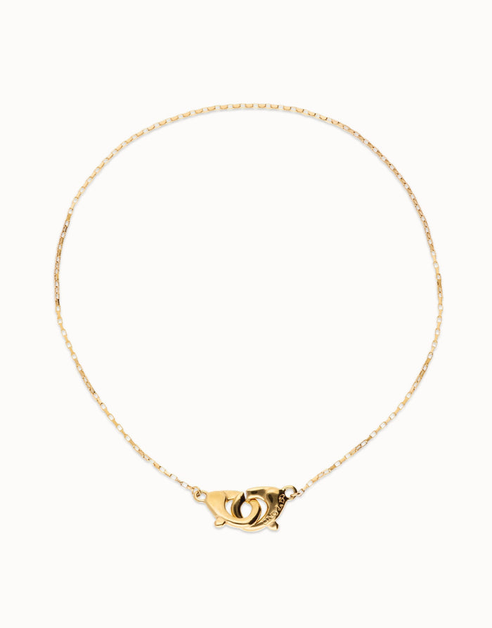 Uno De 50 Necklace with interlaced carabiner detail Gold